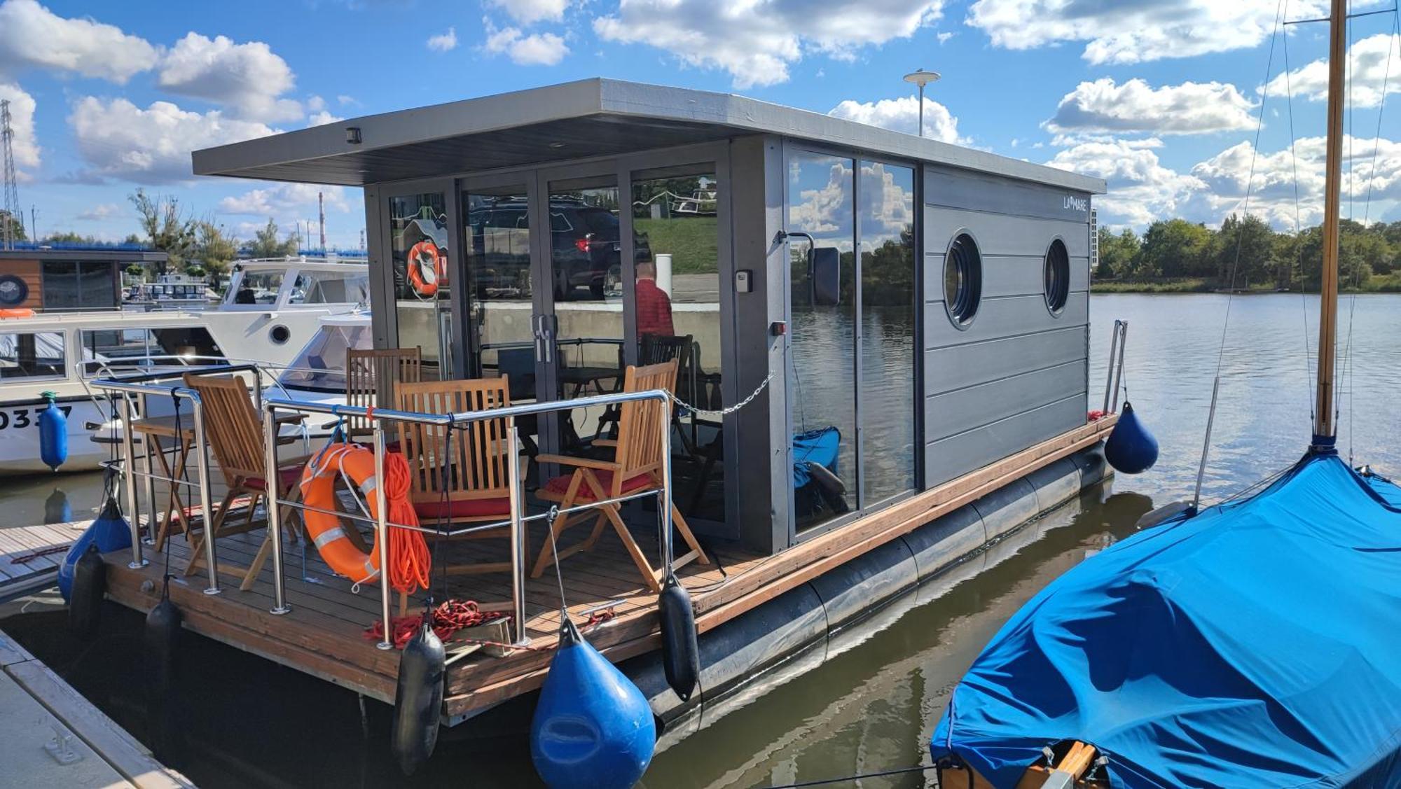 Apartmán Houseboat Water Boy Apartament Plywajacy Dom Na Wodzie Lodz Vratislav Exteriér fotografie